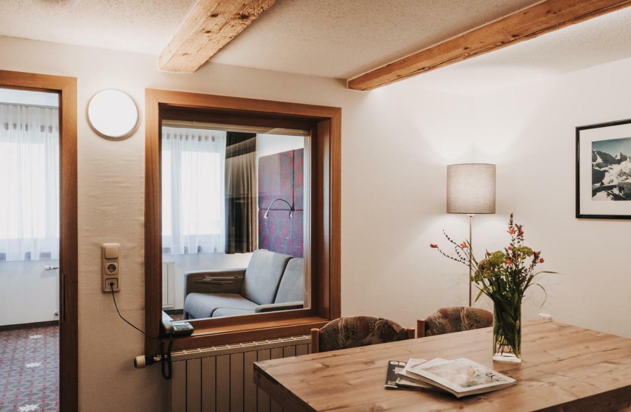 Hotel Adler Warth  Eksteriør bilde