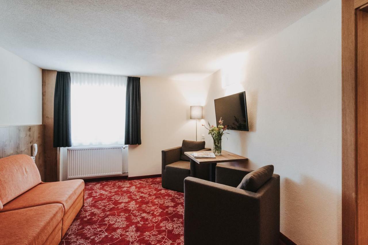 Hotel Adler Warth  Eksteriør bilde